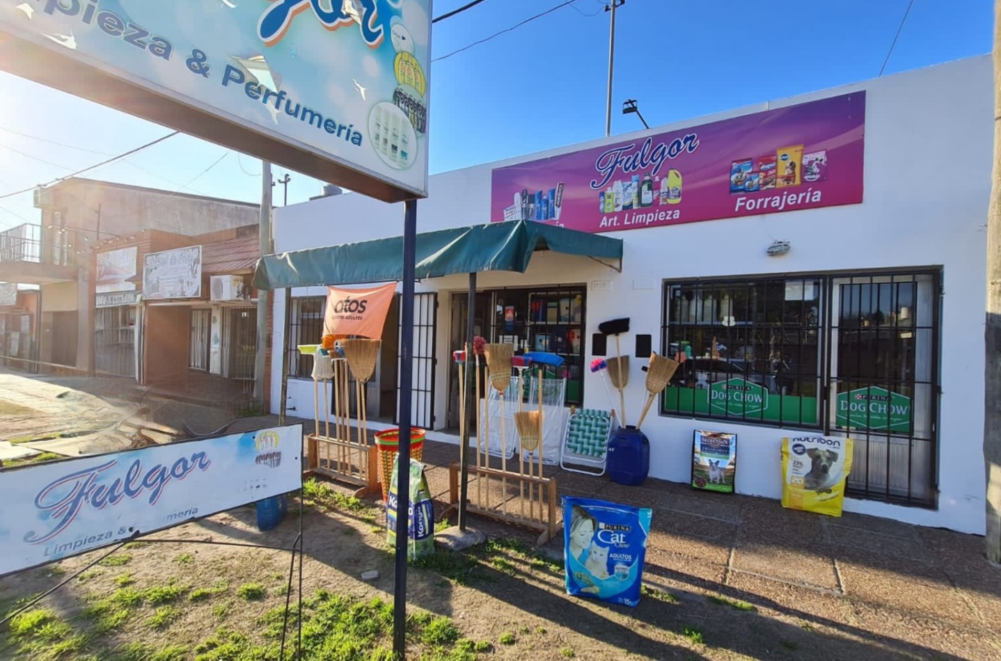 IDEAL INVERSIONISTA  2 LOCALES COMERCIALES 