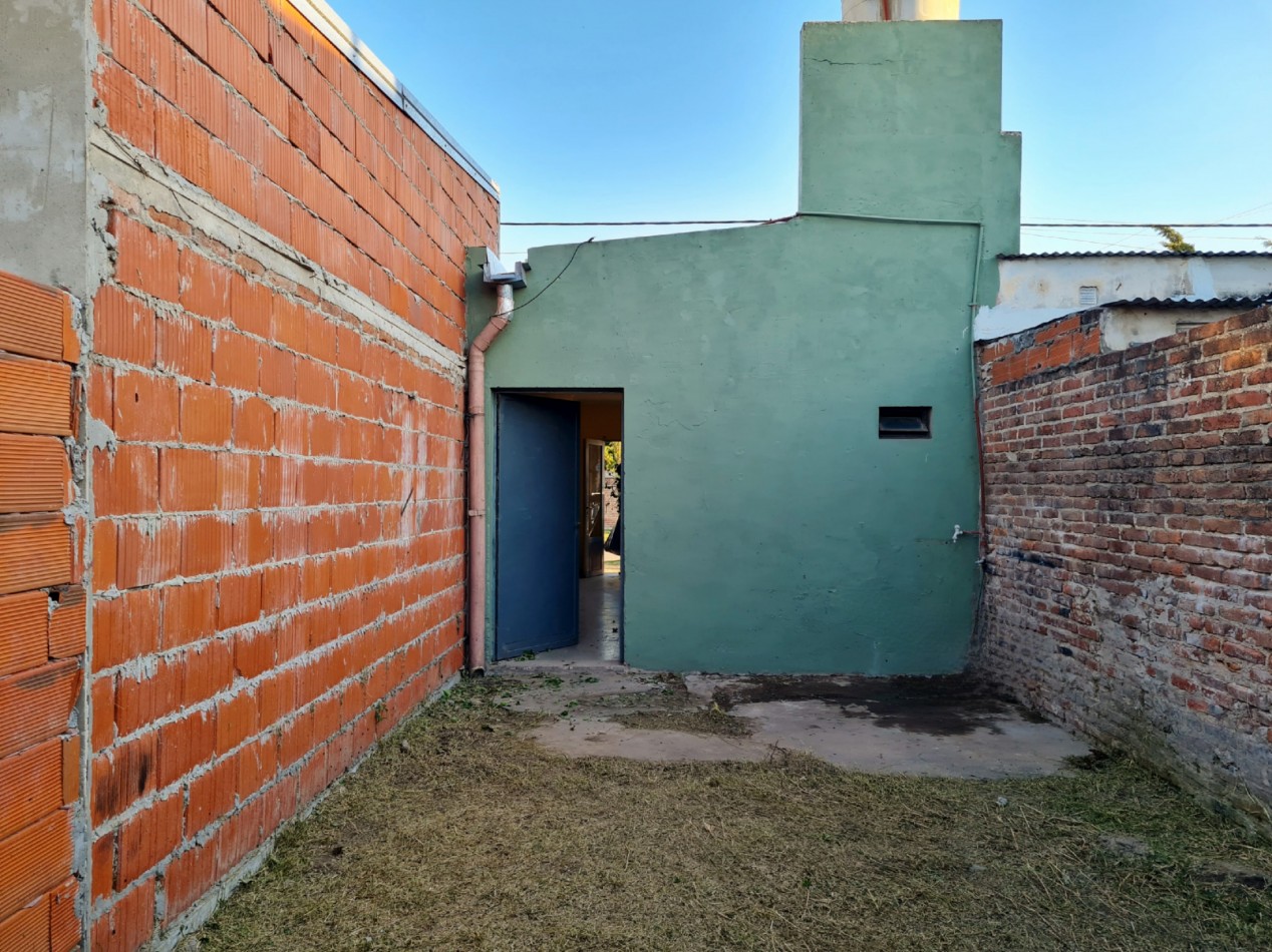 IDEAL INVERSIONISTA  2 LOCALES COMERCIALES 