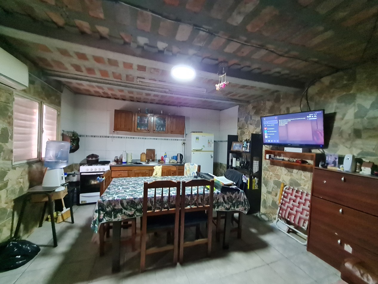 CASA INTERNA 2 PLANTAS 