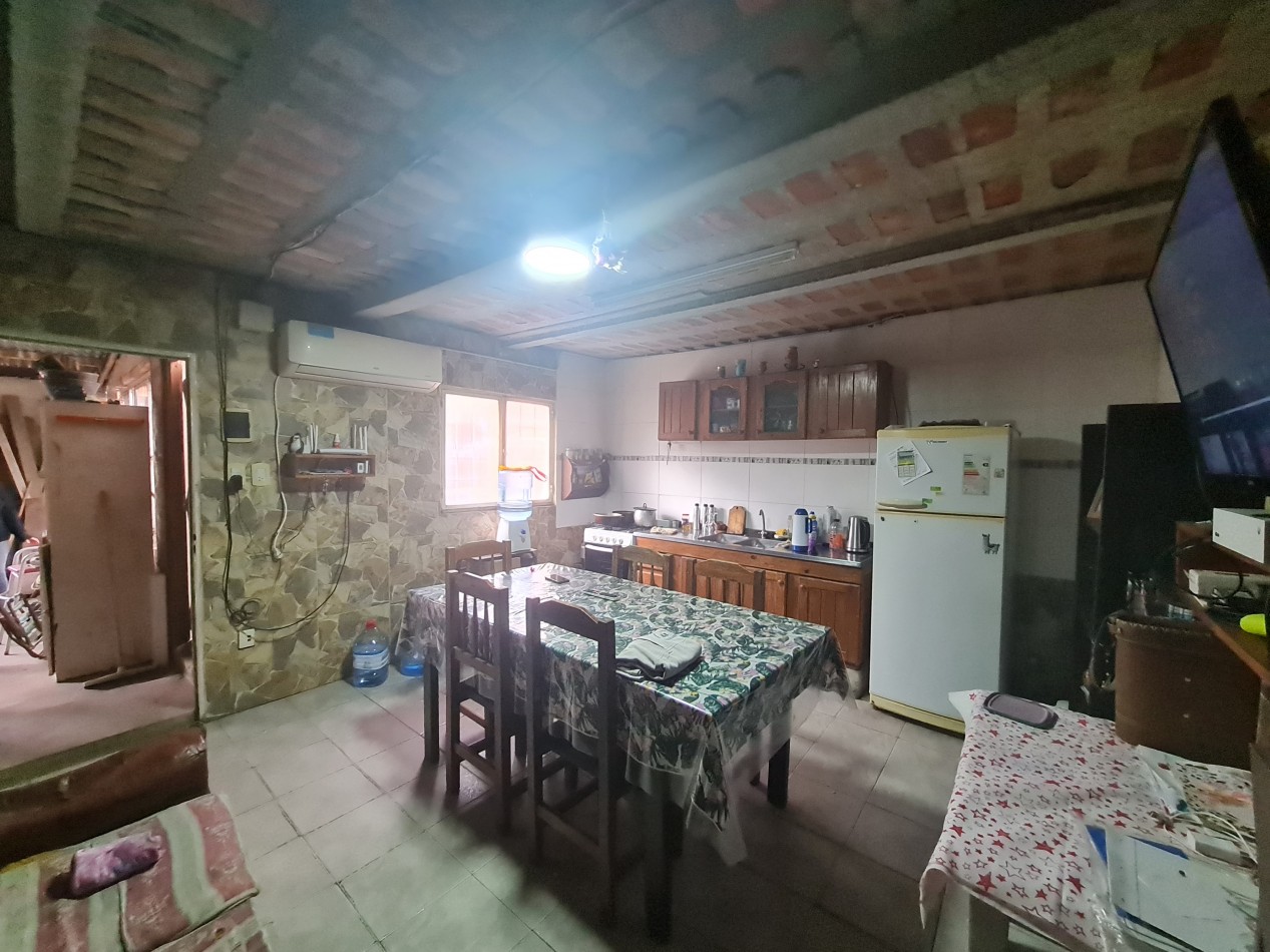 CASA INTERNA 2 PLANTAS 
