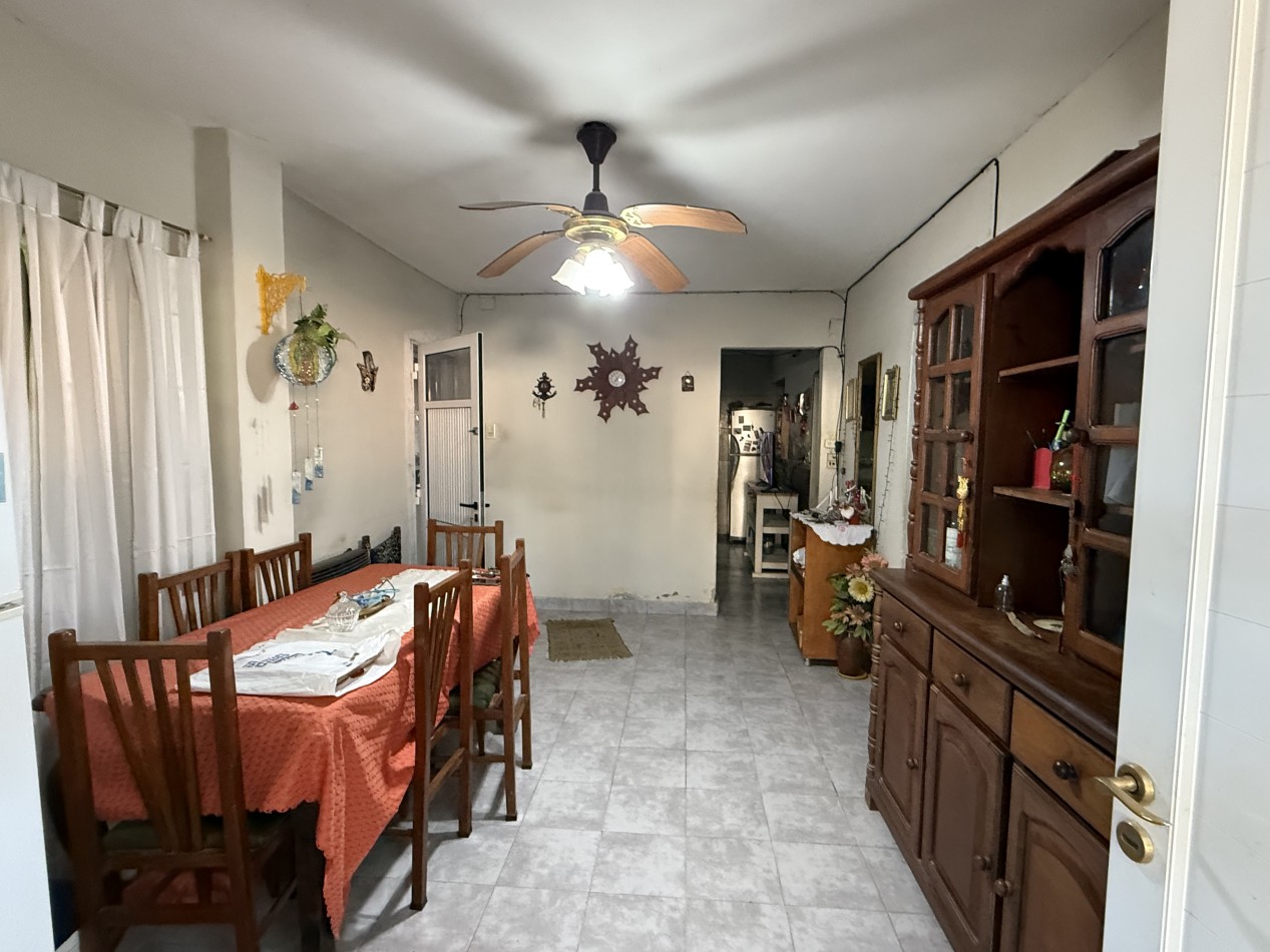CASA CON AMPLIO TERRENO Y COCHERA DOBLE APTA A CREDITO HIPOTECARIO