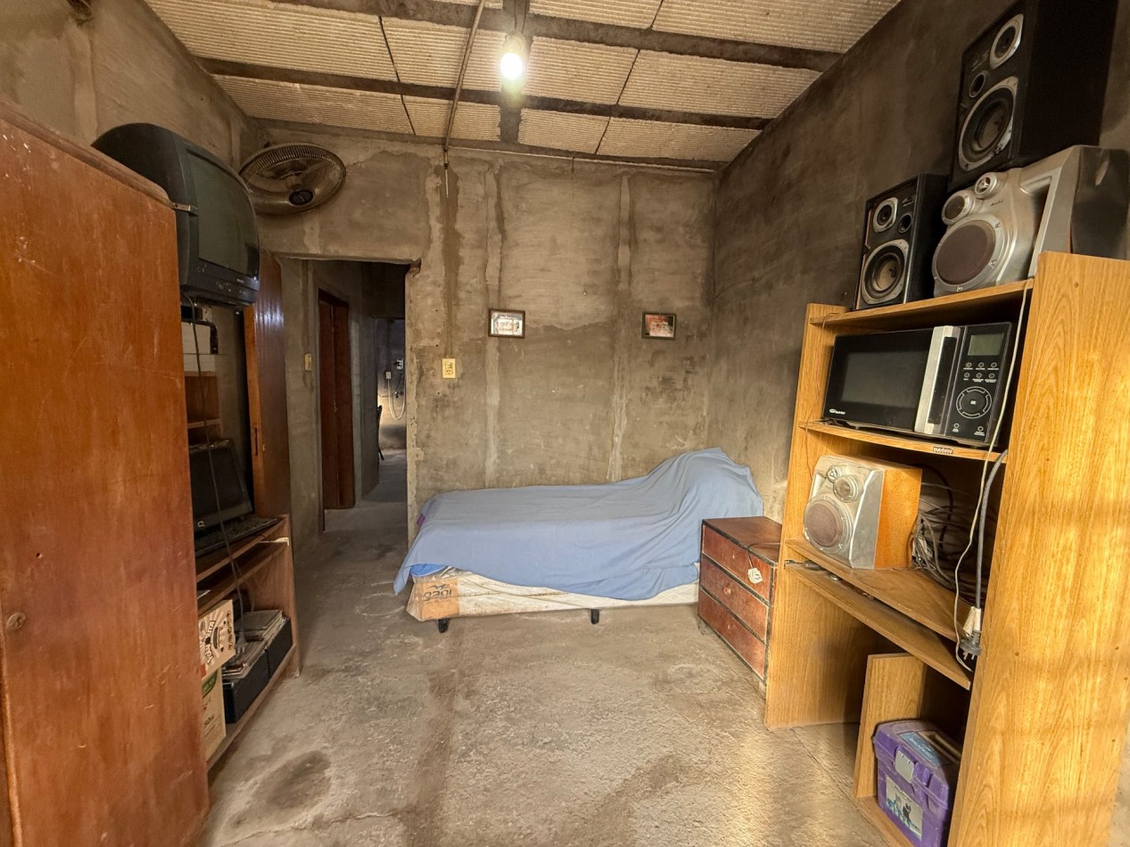 CASA CON FONDO DE COMERCIO DESPENSA