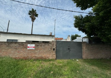 CASA EN ESQUINA A PASOS DE RICHIERI APTA A CREDITO HIPOTECARIO