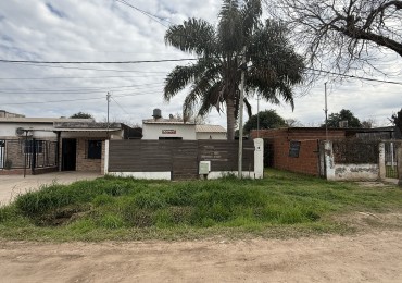CASA 3 DORMITORIOS DESARROLLADA SOBRE GRAN TERRENO 